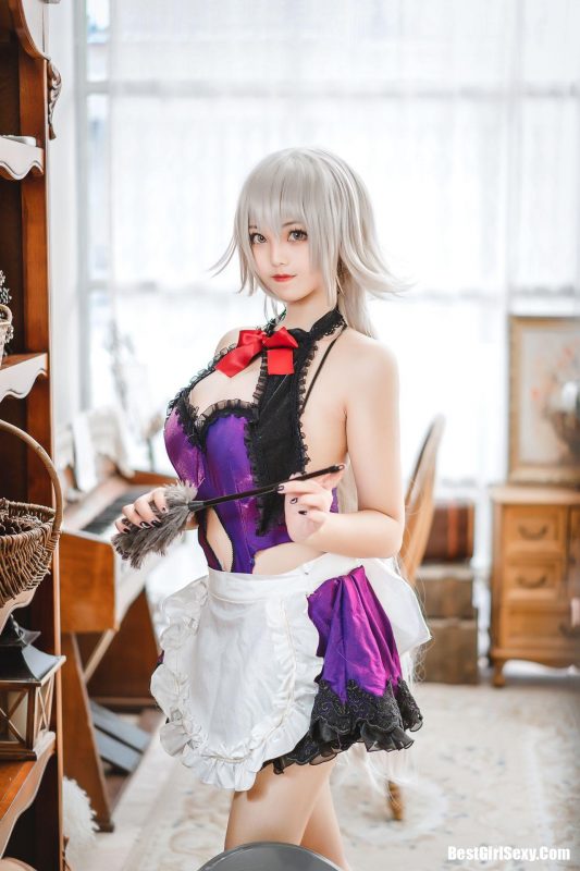 Coser@蜜汁猫裘 Vol.046 贞德女仆-六月图吧