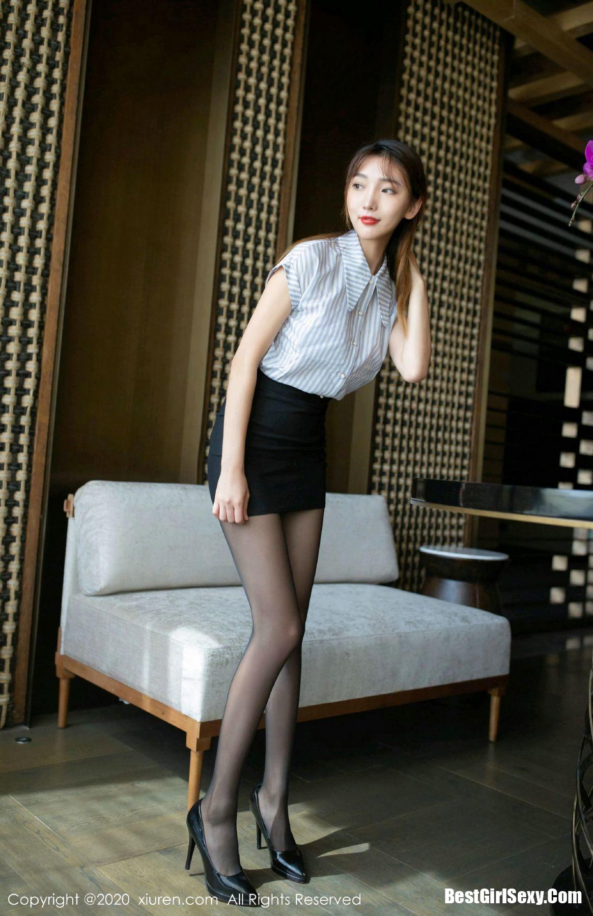 XiuRen秀人网 No.2810 Lu Xuan Xuan-六月图吧