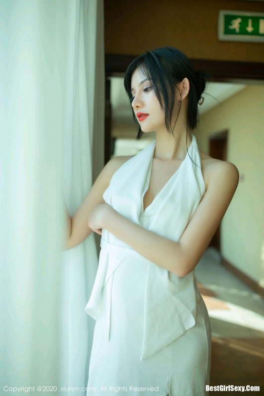 XiuRen秀人网 Vol.2389 Jiu Shi A Zhu-六月图吧