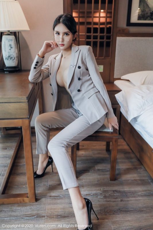 XiuRen No.2098 Solo Yi Fei-六月图吧