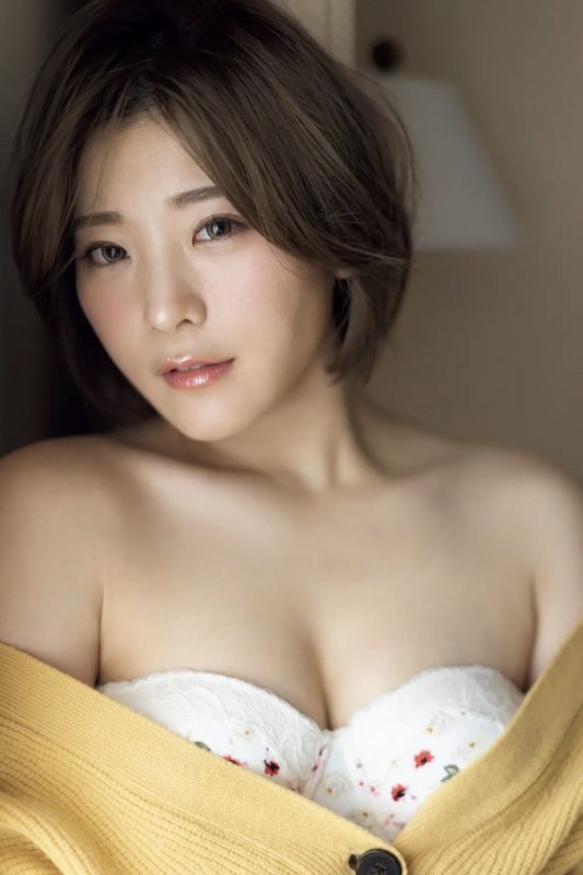 FRIDAYデジタル写真集 2023.02.16 Popular YouTuber Konan こなん Beauty Body Lifted In Suite Room-六月图吧