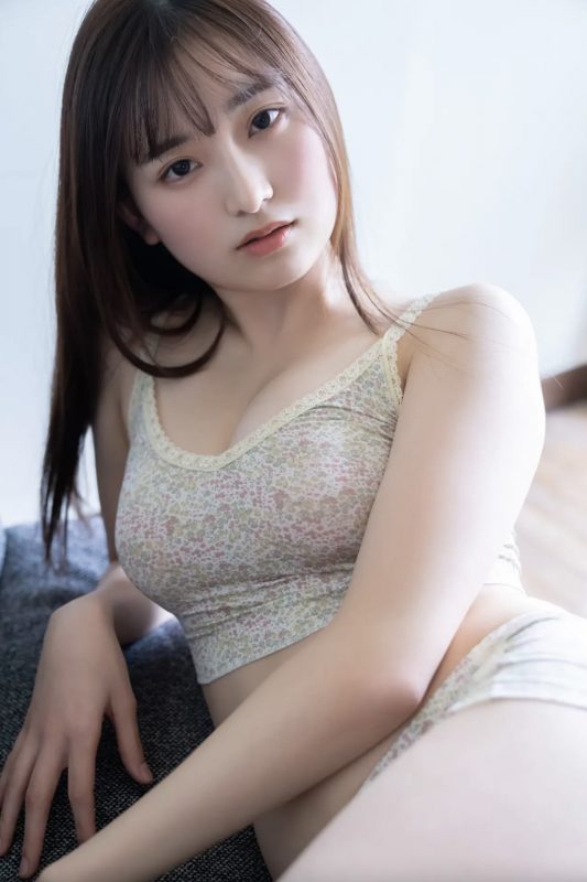 FRIDAY 2023.02.02 Airi Saito 斎藤愛莉 – Make My Heart Pound-六月图吧