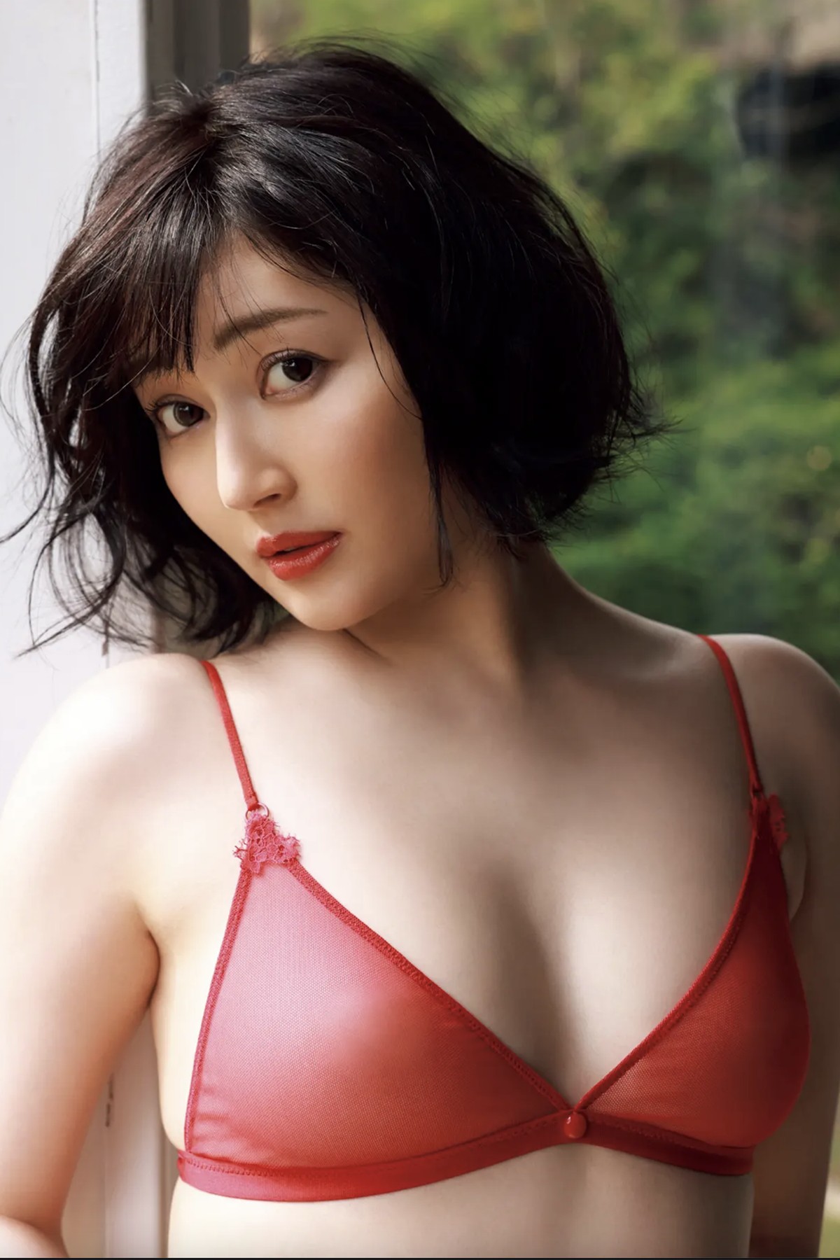 FRIDAY 2022.08.18 Manami Shindo 新藤まなみ – Photobook Unreleased Shots-六月图吧