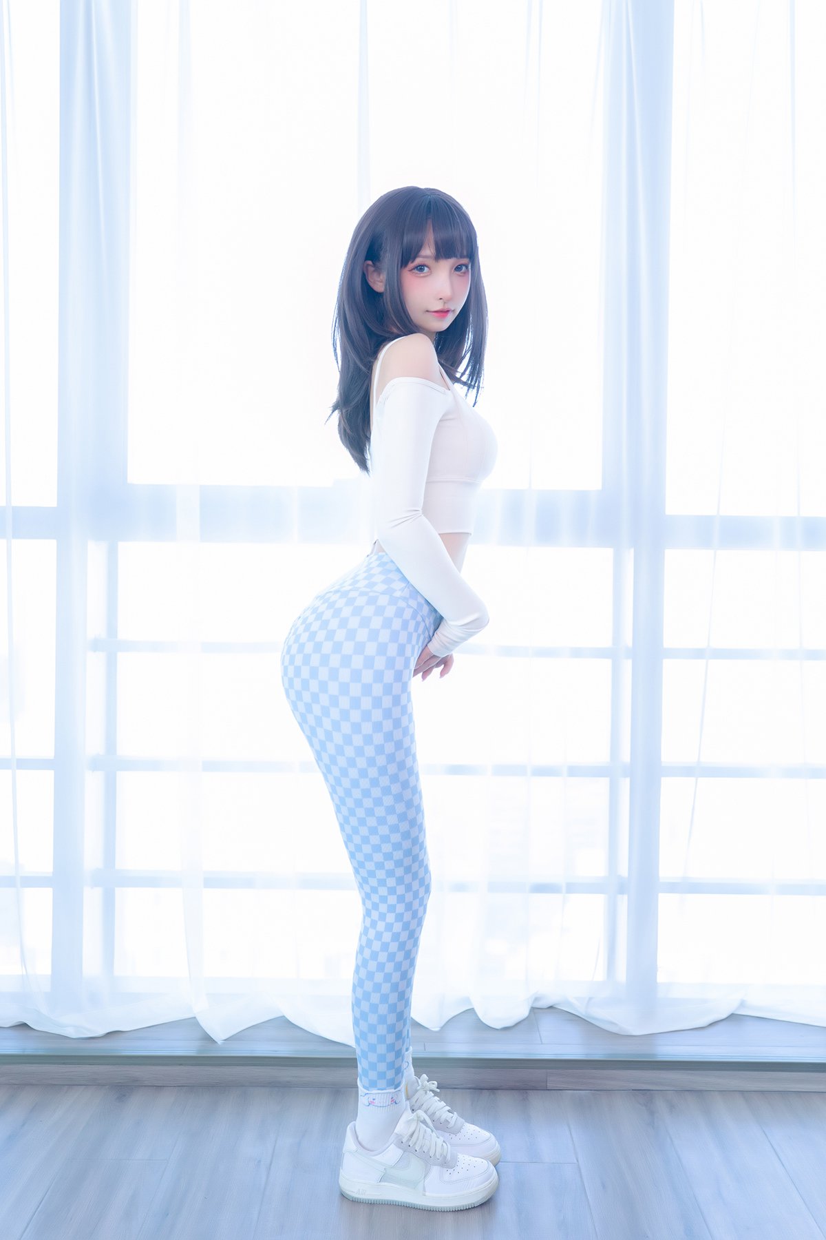 Coser@神楽坂真冬 Vol.083 蓝白格-六月图吧