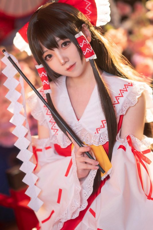 Coser@Akisoso秋楚楚 Vol.025 博丽灵梦-六月图吧