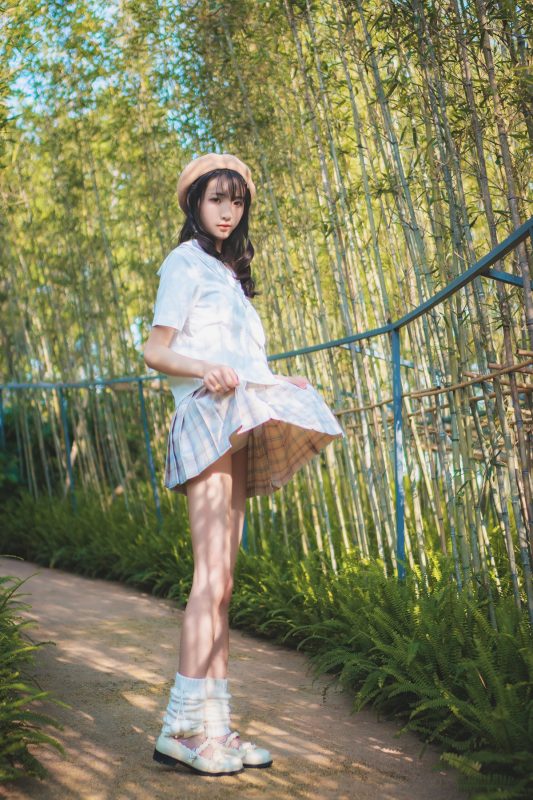 Coser@西瓜少女 Vol.006 白云森林短袖无外套-六月图吧