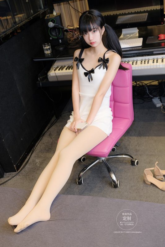 Coser@一只喵喵梓 Vol.021 紧急企划 出境-六月图吧