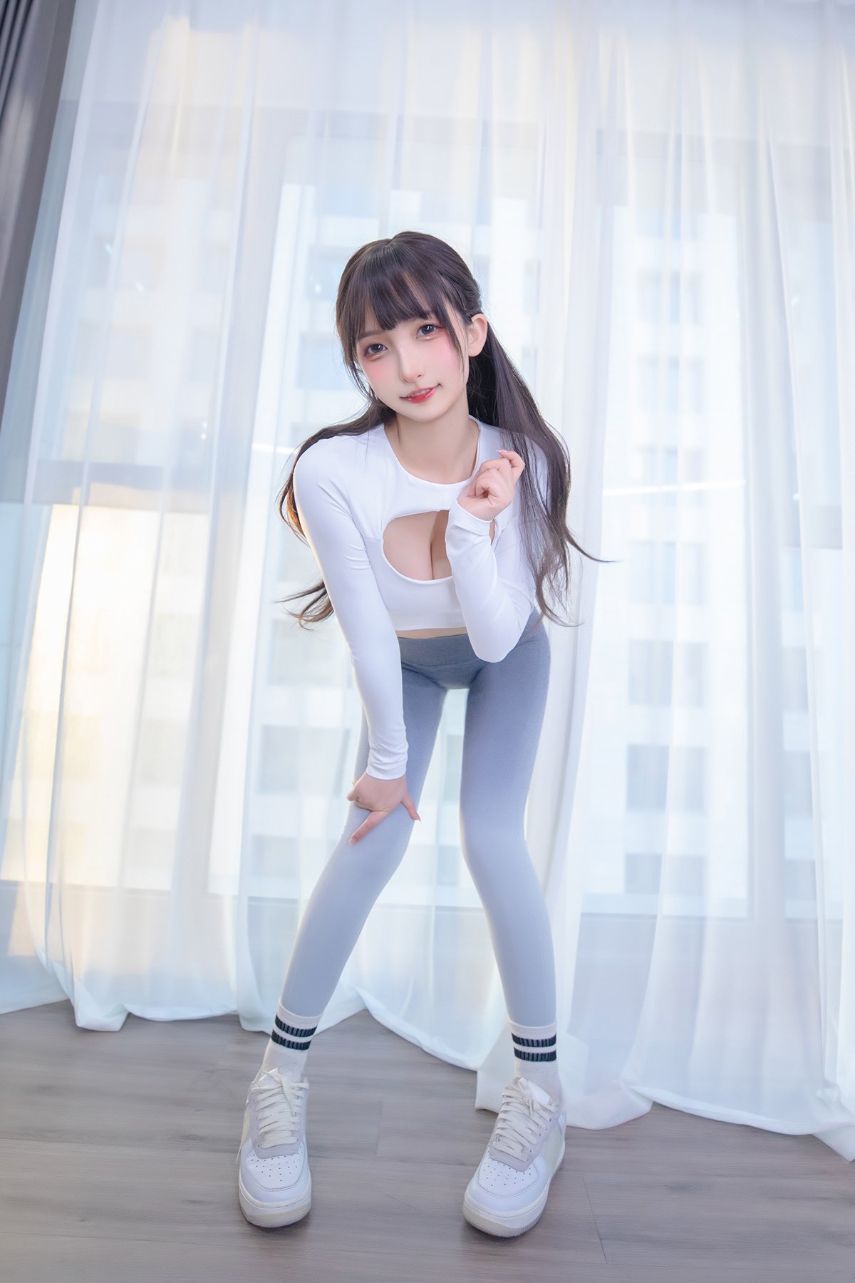 Coser@神楽坂真冬 Vol.081 瑜伽少女-六月图吧