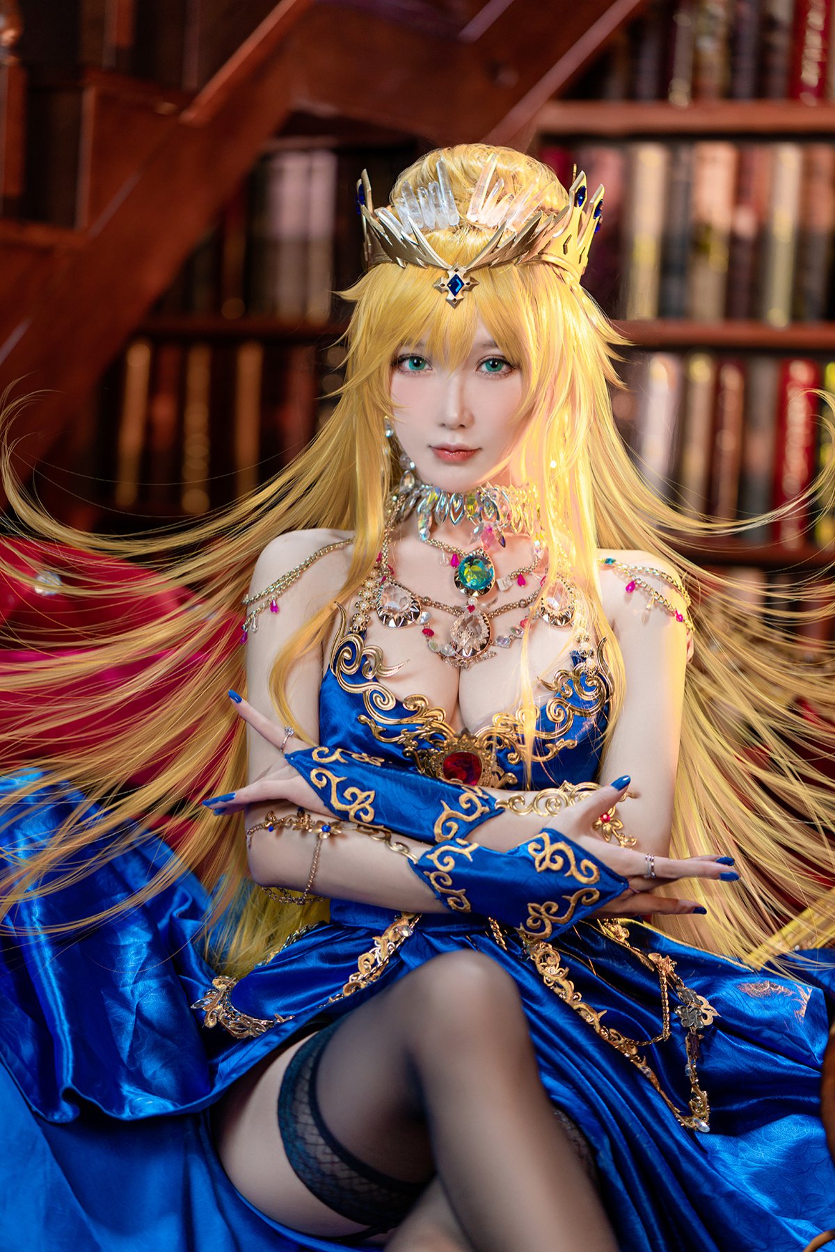 Coser@阿包也是兔娘 Vol.015 白枪呆同人睡衣-六月图吧