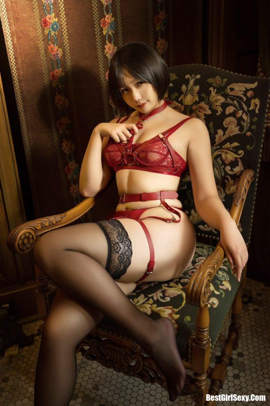 Coser@麻花麻花酱 红内衣-六月图吧