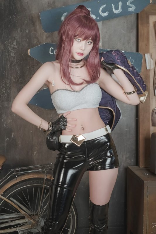 SaintPhotoLife Vol.04 Yuna 유나 – Yuna Is Cos-六月图吧