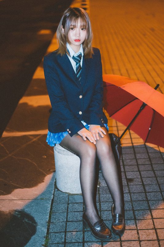 Coser@柒柒要乖哦 – 深夜公园JK-六月图吧