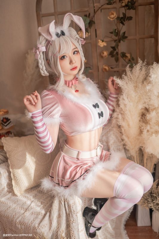 Coser@皮皮奶可可爱了啦 粉色兔兔-六月图吧