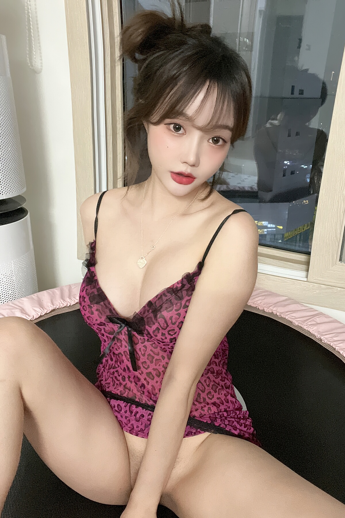 Moon Night Snap Jucy 쥬시 – On Top Of The Trampoline-六月图吧