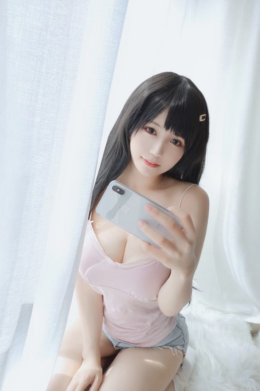 Coser@小仓千代w Vol.003 粉色吊带-六月图吧