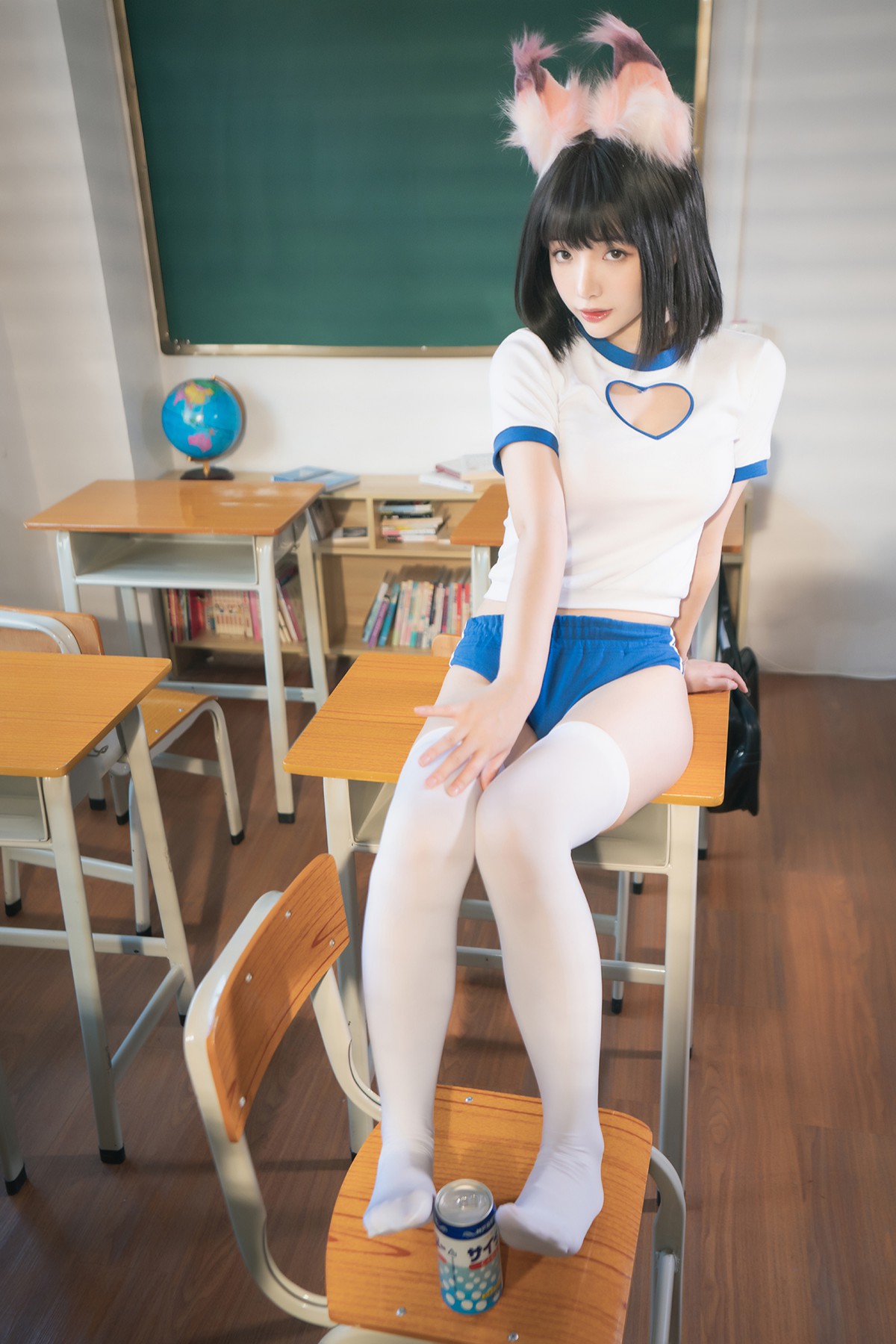 Coser@雯妹不讲道理 Vol.049 运动服猫咪-六月图吧