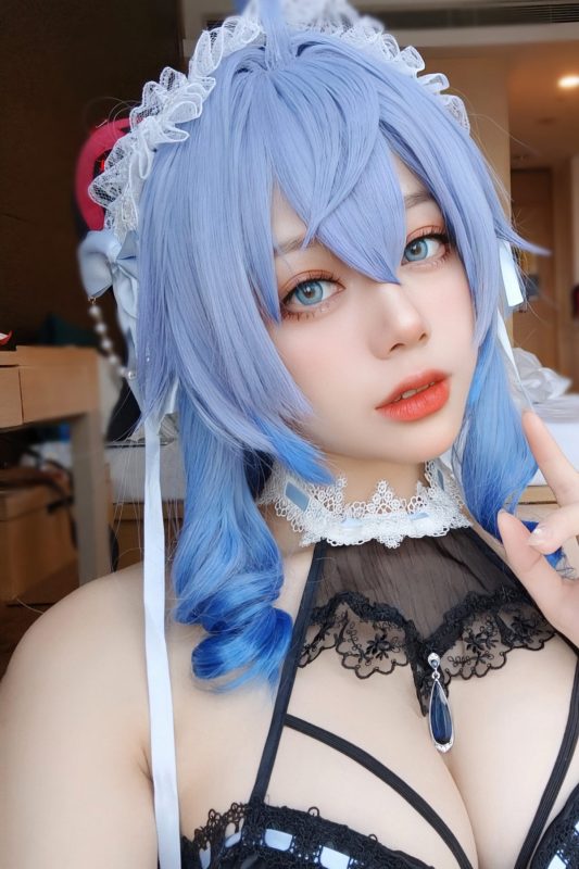 Coser@九言 – 甘雨-六月图吧