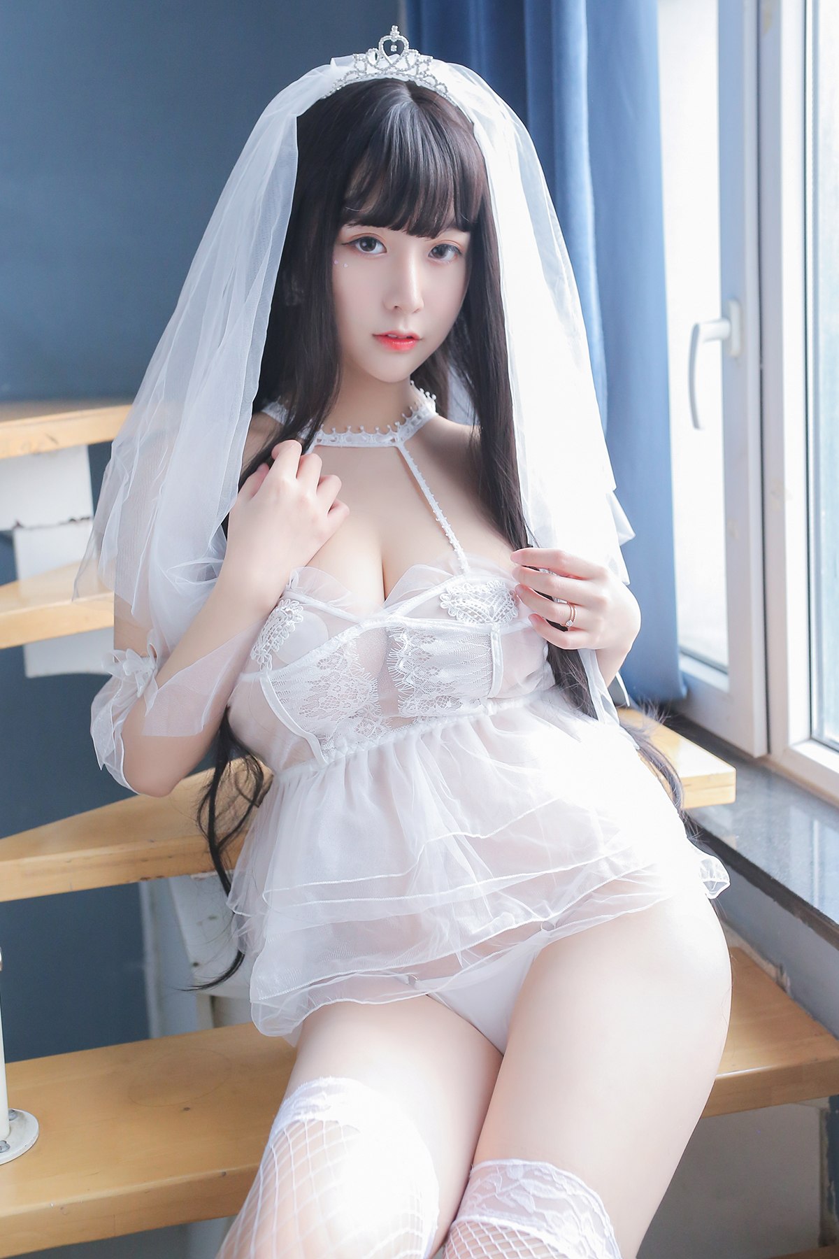 Coser@猫九酱Sakura – 长发婚纱-六月图吧
