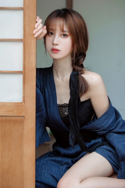 Coser@念雪 Vol.019 蝶与刀-六月图吧