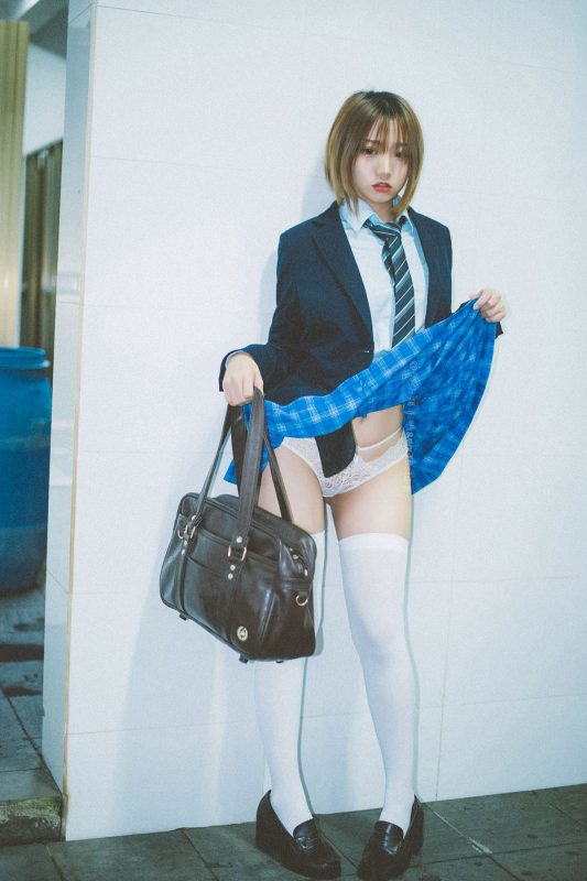 Coser@柒柒要乖哦 Vol.019 深夜公园JK-六月图吧