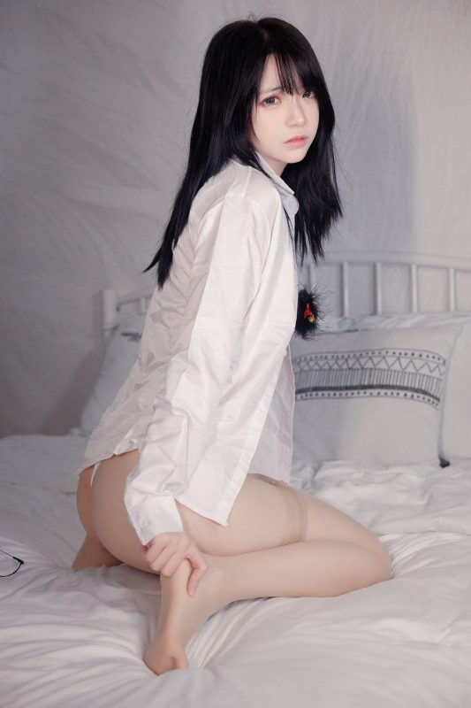 Coser@疯猫ss vol.085 长裤OL-六月图吧