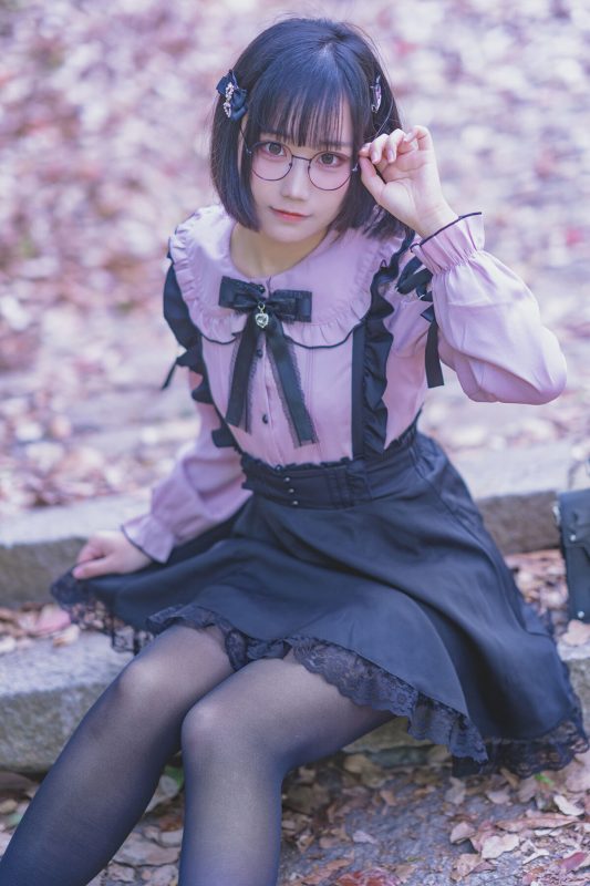 Coser@lunananya – 黑丝地雷妹-六月图吧