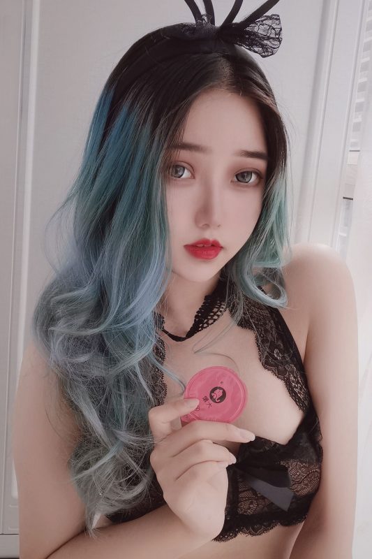 Coser@eloise软软 – 小粉盒黑兔子-六月图吧