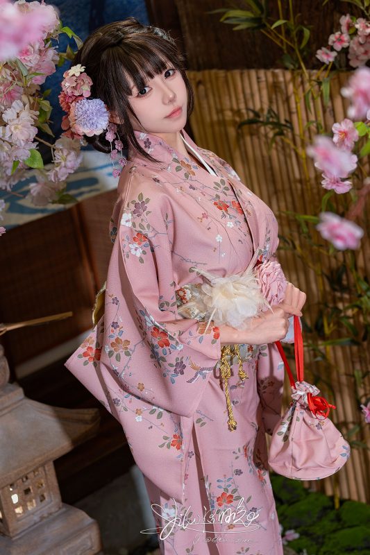 Coser@黏黏团子兔 – Yiko湿润兔 温泉の女将-六月图吧