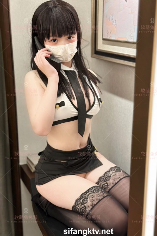 Coser@软萌兔兔酱 – 秘书-六月图吧