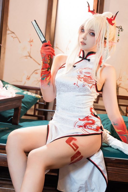 Coser@小和甜酒 And 橙风千雅 – 明日方舟年夕旗袍双人御守 Part1-六月图吧