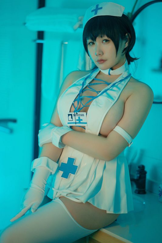 Coser@麻花麻花酱 – 碧蓝护士-六月图吧