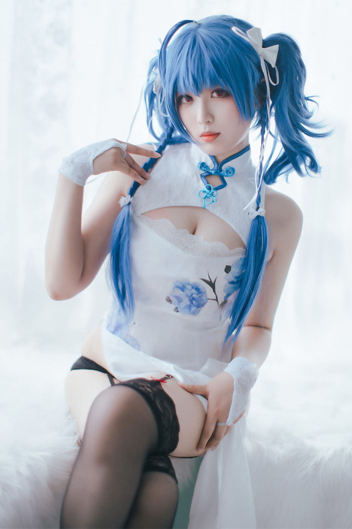 Coser@轩萧学姐 – 圣路易斯旗袍-六月图吧