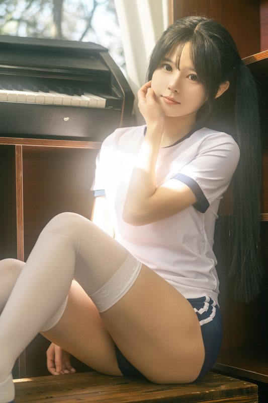Coser@rua阮阮 – 春の更衣室-体操服-六月图吧