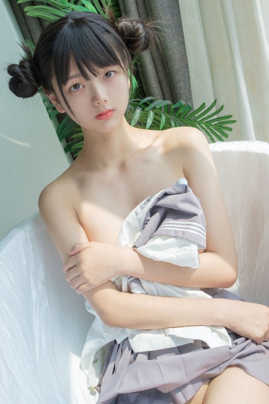 Coser@稚乖画册 – 赤西夜夜 初音少女水手服 Part2-六月图吧