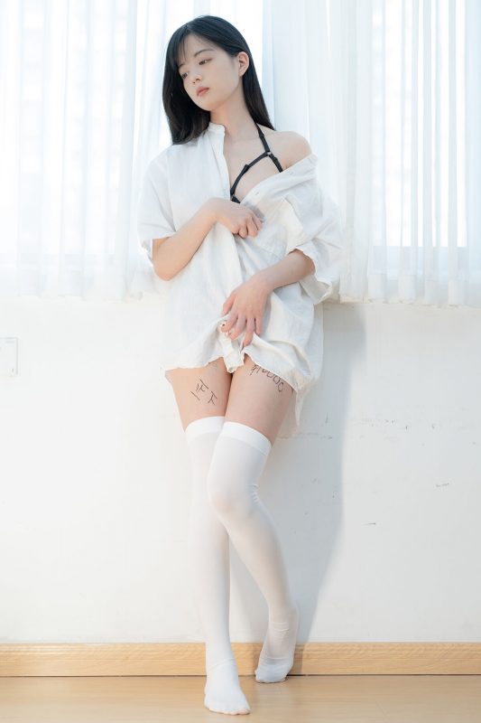 Coser@少女秩序 – 晞可 束缚衣白虎极品嫩妹 Part2-六月图吧