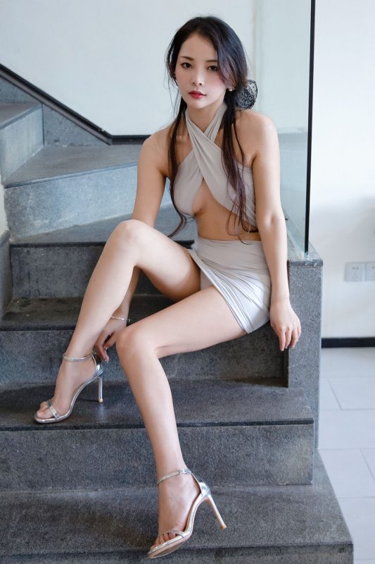 Coser@苏嫣嫣阿姨 – 蓝色连衣裙-六月图吧