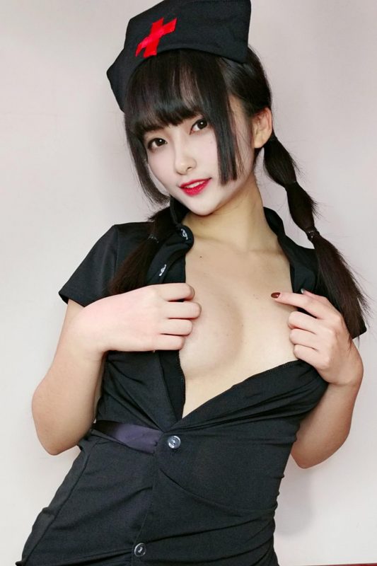 Coser@洛璃LoLiSAMA – 情人节小护士-六月图吧