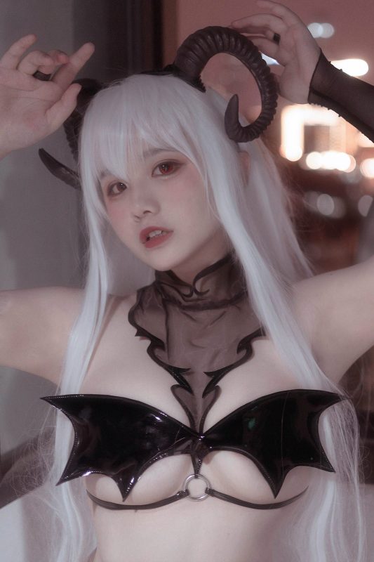 Coser@阿半今天很开心 – 魅魔-六月图吧