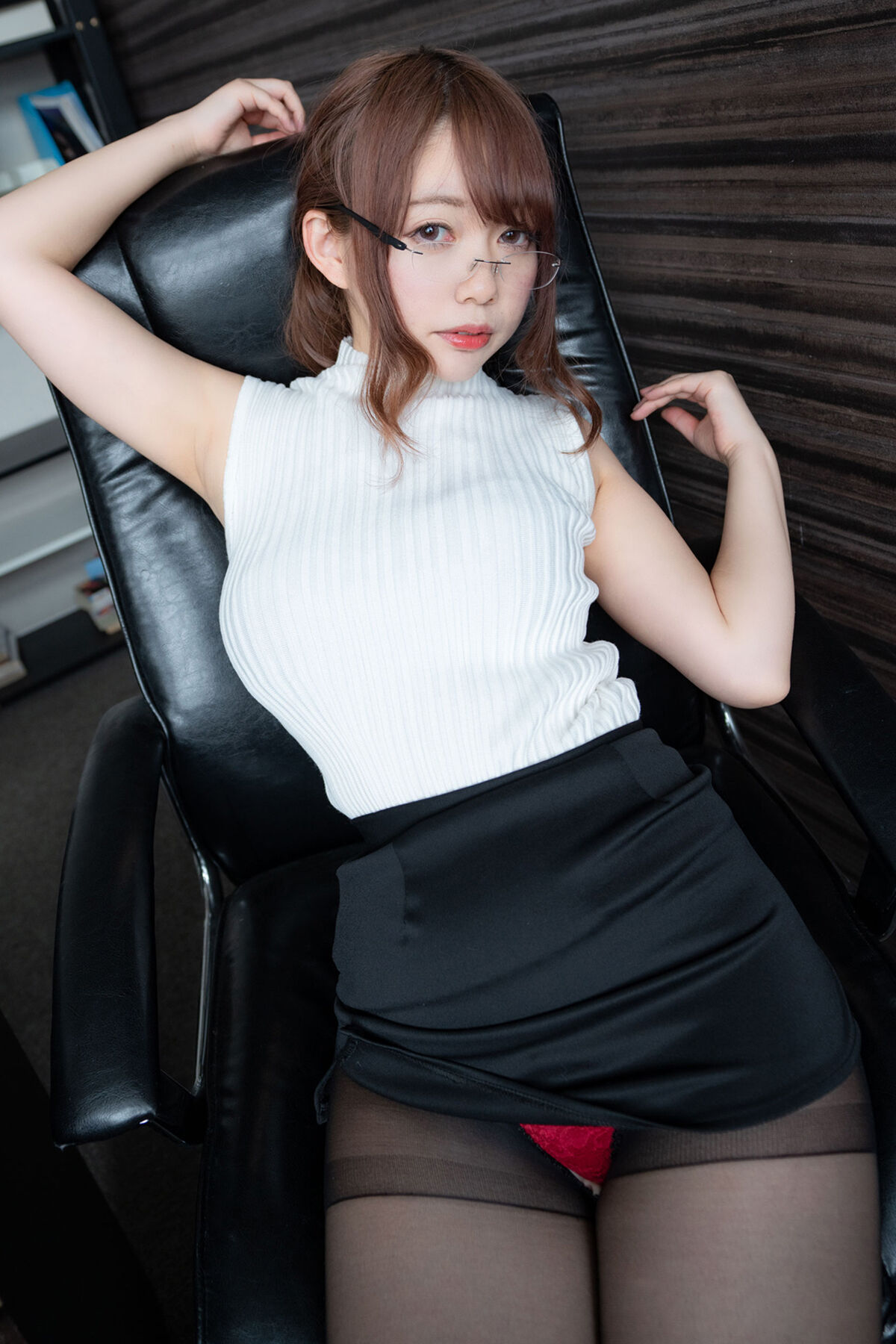 Photobook Shizuku Honami 穂南しずく – The Lazy Sister Vol.3-六月图吧