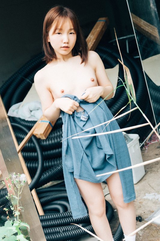 Loozy Yeri – Enjoying Outdoor Part1-六月图吧