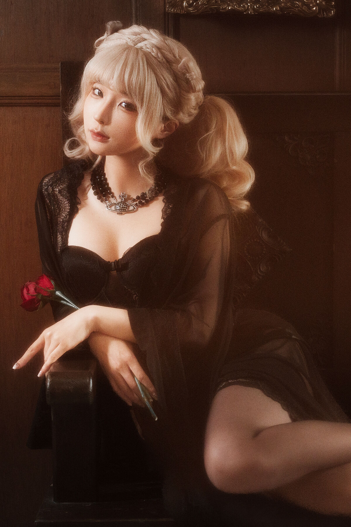 Coser@蠢沫沫 Chunmomo – 黑红纱裙-六月图吧