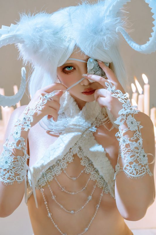 Coser@云溪溪 Yunx1x1 – 甜酒 阿维尔·纯白-六月图吧