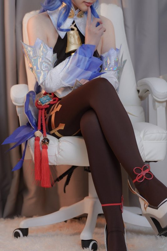 Coser@铃木美咲 Misaki Suzuki – 想见你-甘雨篇-六月图吧