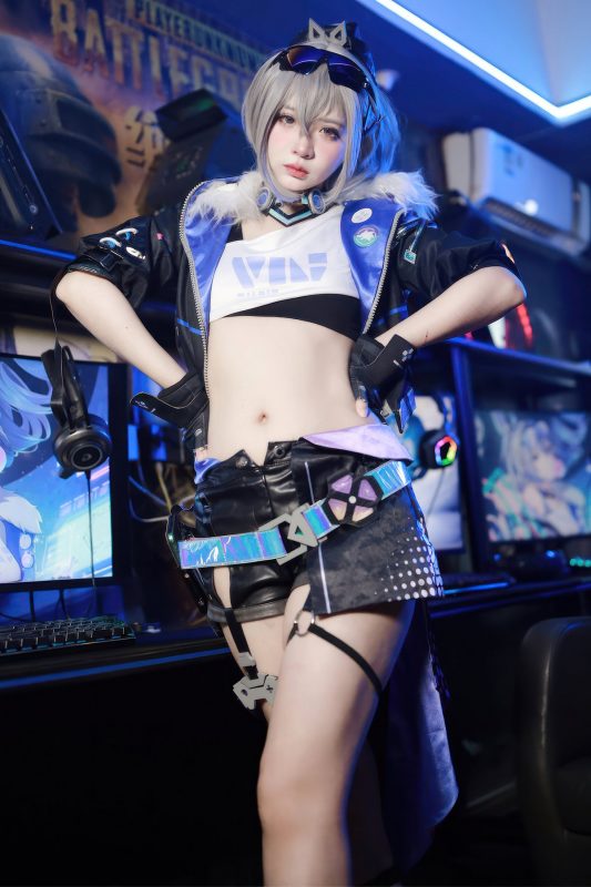 Coser@疯猫ss – 少女衣橱 银狼-六月图吧