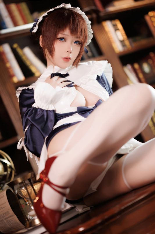 Coser@樱落酱w – 屑屑女仆长-六月图吧