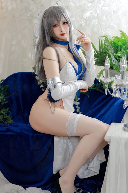 Coser@兔胖胖 – 路易九世礼服-六月图吧