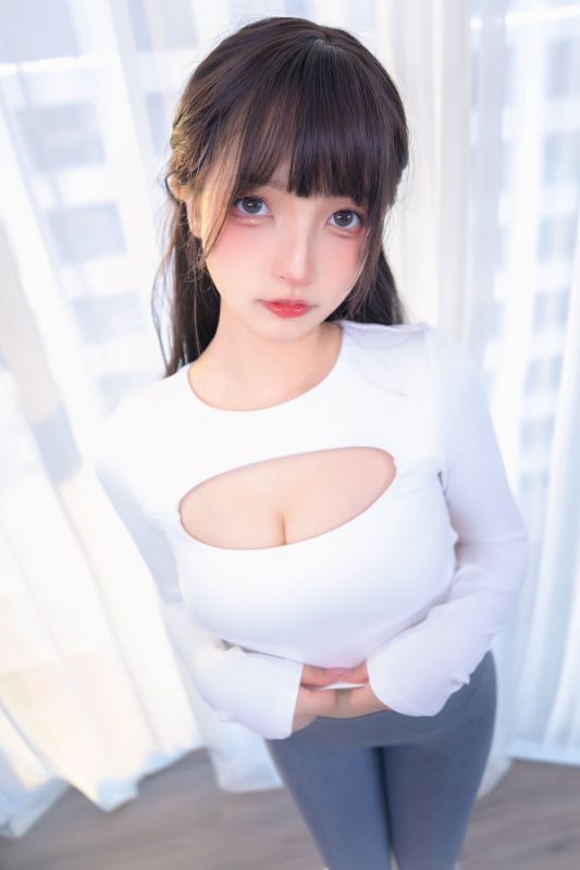 Coser@神楽坂真冬 Vol.101 瑜伽少女-六月图吧