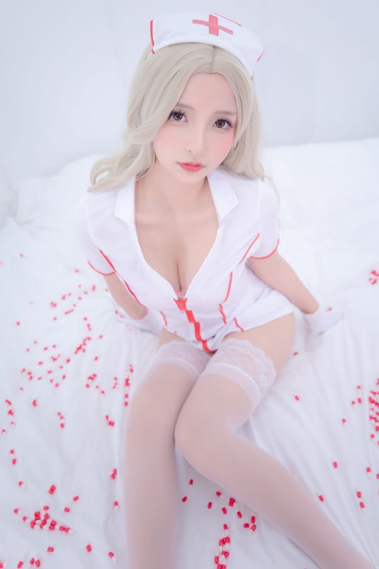 Coser@神楽坂真冬 Vol.084 绝对企画-白丝护士 心身バランス Part2-六月图吧