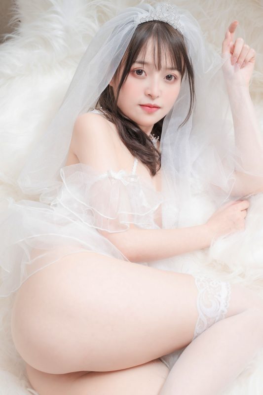 Coser@爆机少女喵小吉 Nekokoyoshi – 白色花嫁-六月图吧