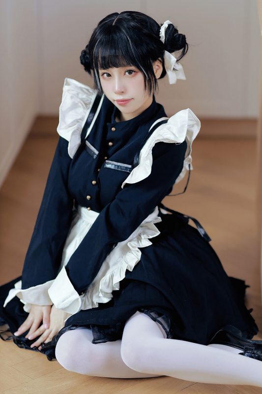 Coser@洛桑w伊梓 – 女仆日记-六月图吧